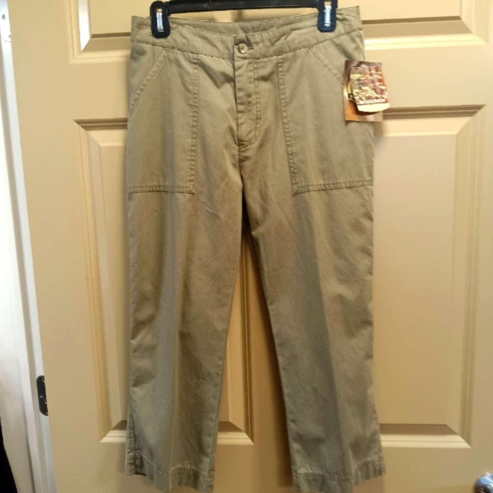 Woolrich Cropped Capris Cargo khaki pants- size 8